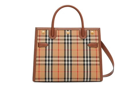 white burberry tote|Burberry tote bag on succession.